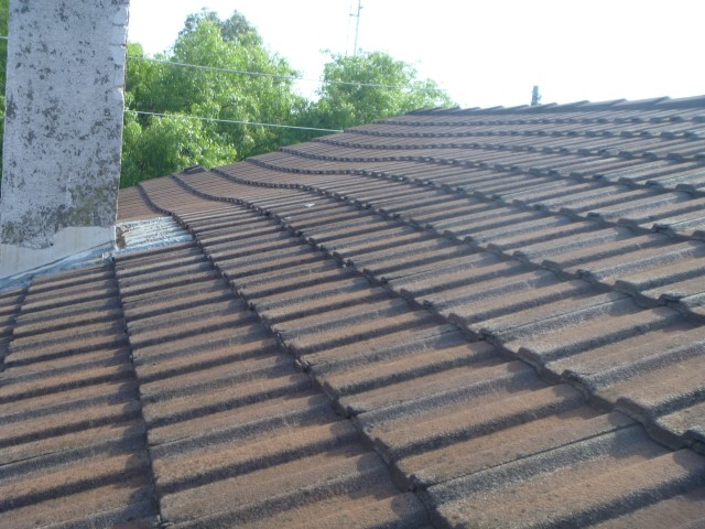 Dromana Building Inspector reports uneven Roof Line